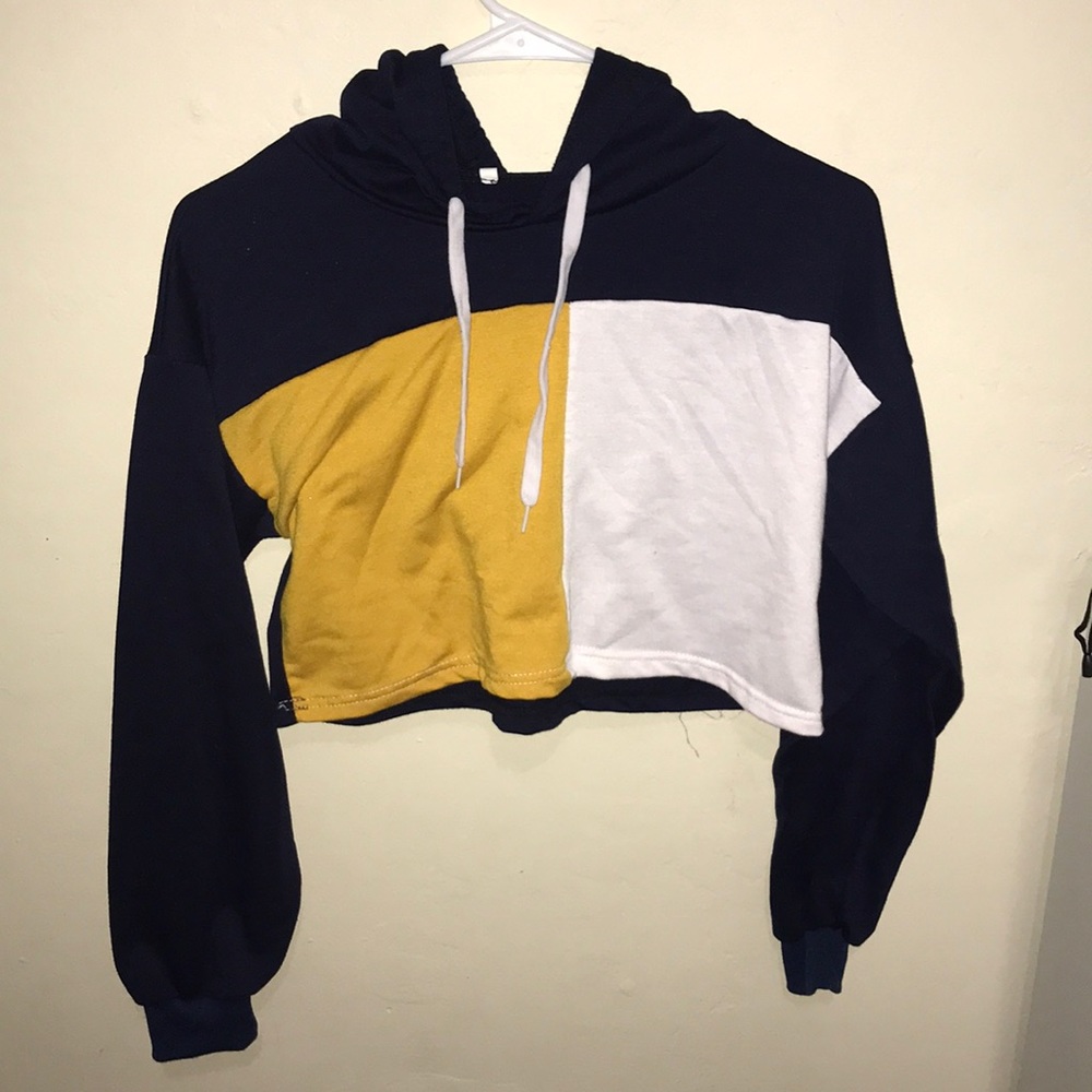 Cropped hoodie